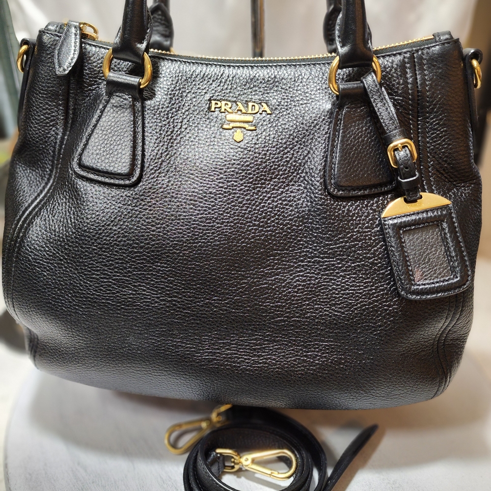 Authentic Prada Black Vitello Phenix Leather Shoulder Bag w/Crossbody Strap - Picture 2 of 16